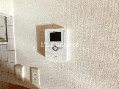 【セキュリティ】 | スズキヒルズ | 突然の来客時もＴＶモニターホンでしっかり確認。