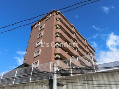 【外観】 | スズキヒルズ | 都市ガス使用のマンションです。