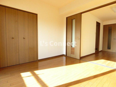 【内装】 | スズキヒルズ | ＤＫと洋室は繋げて１Ｒとしても使えます。