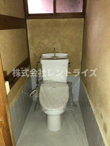 稲沢市平和町上前浪のお家のトイレ