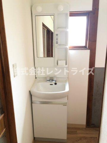 稲沢市平和町上前浪のお家の洗面所