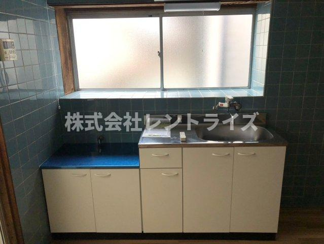 稲沢市平和町上前浪のお家のキッチン