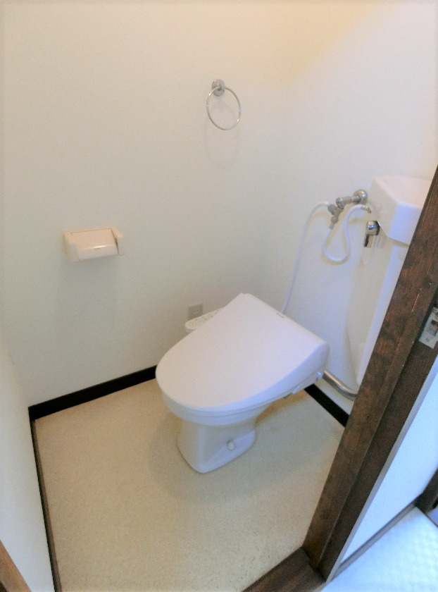 コーポラス大和のトイレ|清潔感のあるトイレです