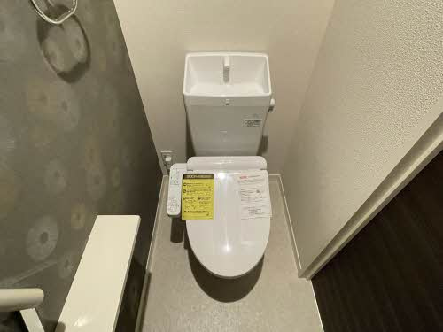 熊本市中央区萩原町の賃貸マンションのトイレ