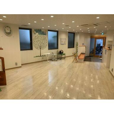 山口歯科ビルの内装