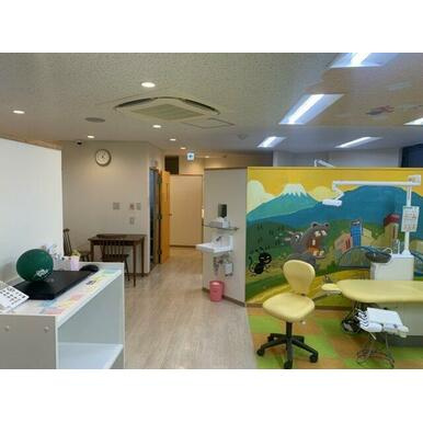山口歯科ビルの内装