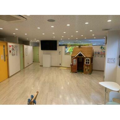 山口歯科ビルの内装