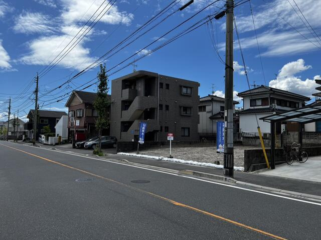 【前面道路含む現地写真】