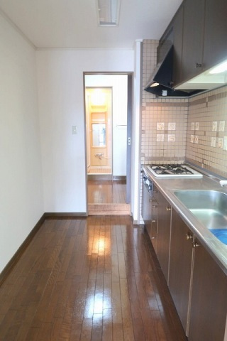 ホウライツルビルのキッチン|きれいなキッチンです