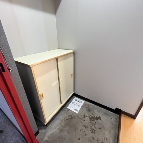 大木戸ビルの玄関