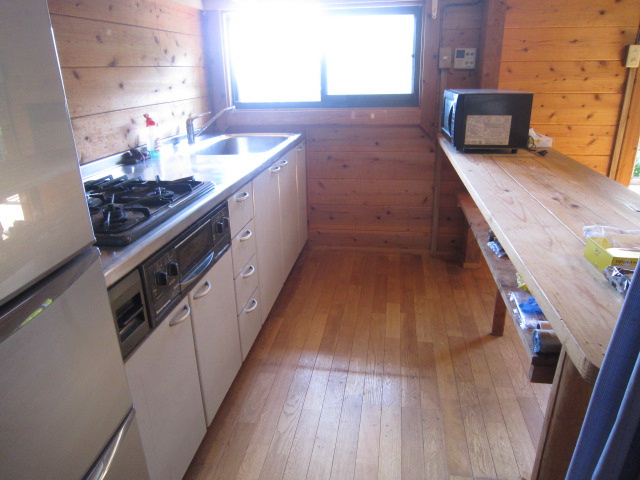 和歌山県日高郡別荘のキッチン|使いやすいキッチンです