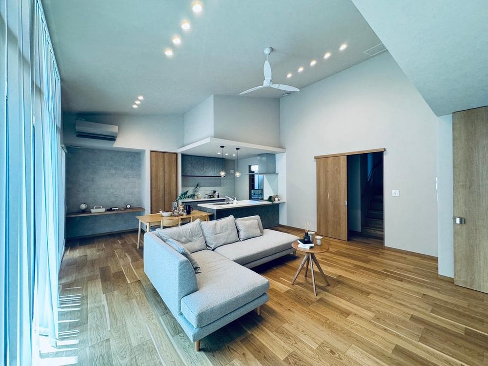 小山市大字神鳥谷　新築戸建34-21号棟の居間・リビング