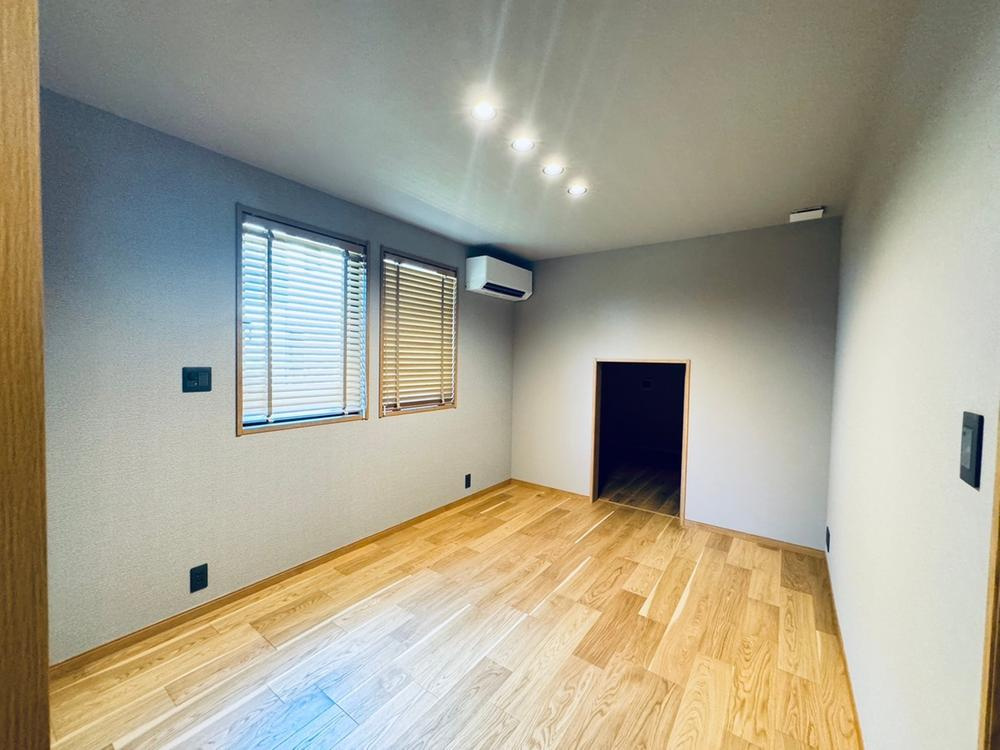 小山市大字神鳥谷　新築戸建34-21号棟の洋室