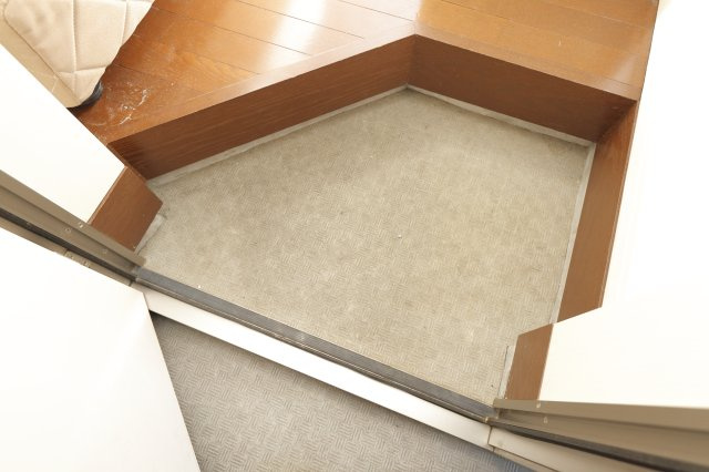 ピタアタ柴又の玄関