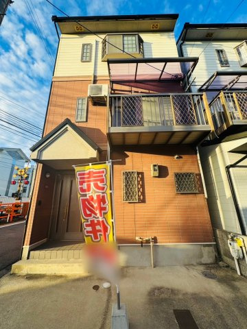 新町1丁目の外観