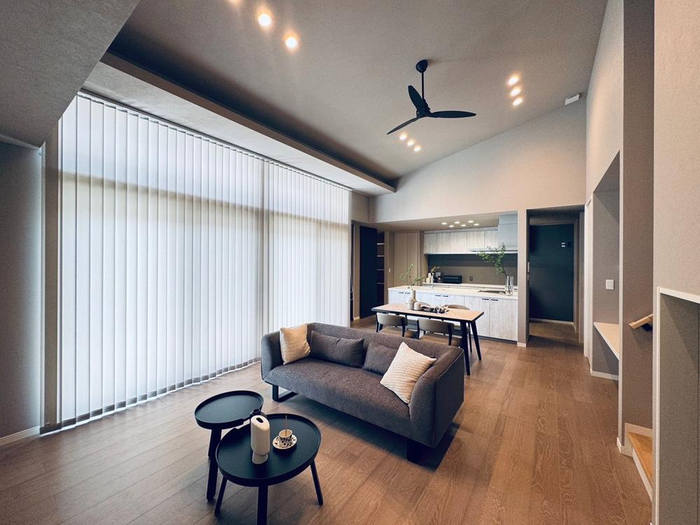 小山市大字神鳥谷　新築戸建34-20号棟の居間・リビング