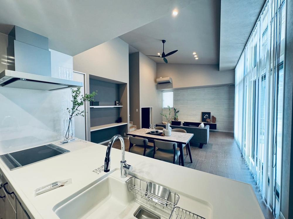 小山市大字神鳥谷　新築戸建34-20号棟の居間・リビング