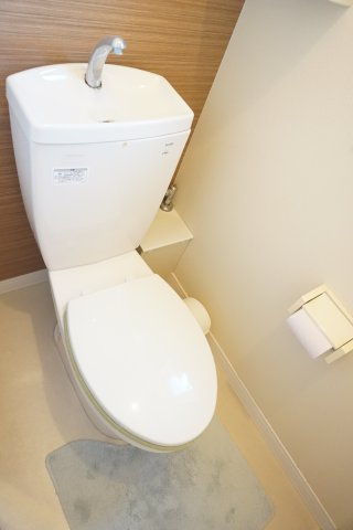 中古戸建　四條畷市田原台2丁目（平成23年築）のトイレ