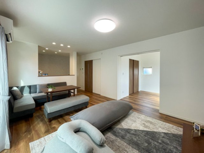 【居間・リビング】