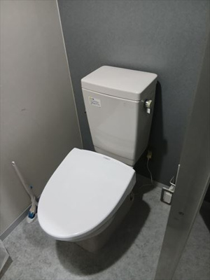 【トイレ】 | マルニビル | 男性用