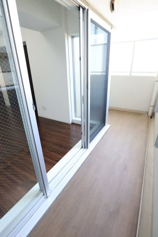 大阪市城東区蒲生２丁目の賃貸マンションのバルコニー