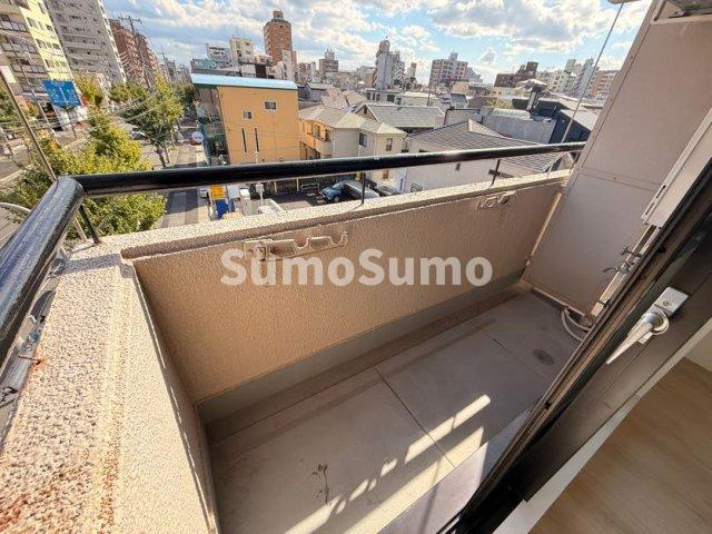 ハローグリーンハイツ岡本のバルコニー