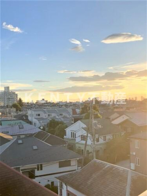 【展望】 | 大森マンション | 眺望：バルコニーからの眺望     （2024年10月撮影）