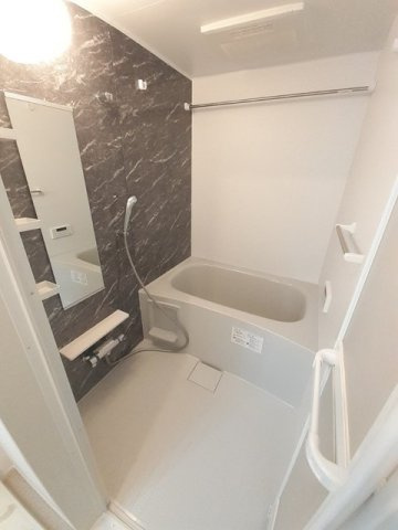 フィオーレ降松Ｙの浴室