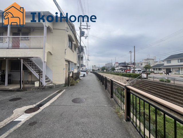 明石市朝霧東町　土地の周辺|●資料・カタログのご請求無料●　朝霧小学校までは徒歩６分、朝霧中学校までは徒歩6分。