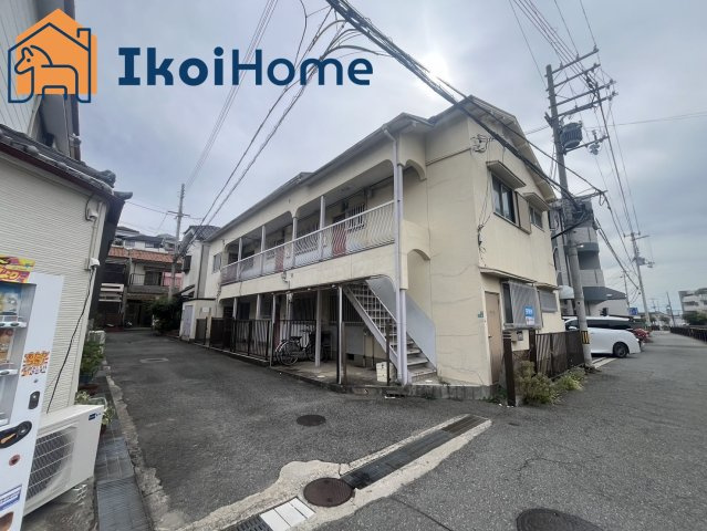 明石市朝霧東町　土地の前面道路含む現地写真|●資料・カタログのご請求無料●　スーパーやコンビニ、飲食店、病院など徒歩圏内の施設も多々あります。