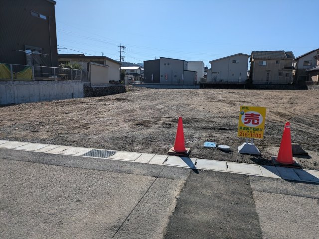 ６４２４４　山県市東深瀬分譲地の外観