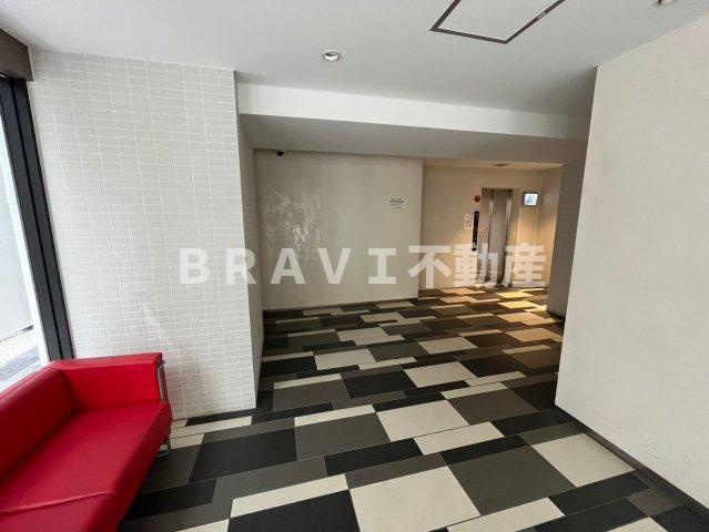 リビオレゾン中央鎗屋町　BRAVI不動産のロビー|【リビオレゾン中央鎗屋町】清潔なロビーです