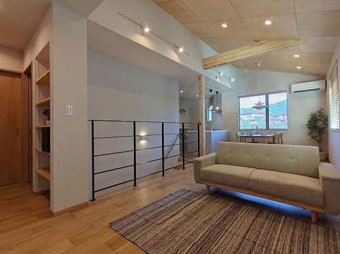 【居間・リビング】 | S41216-岩倉南