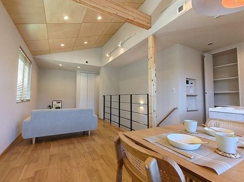 【居間・リビング】 | S41216-岩倉南