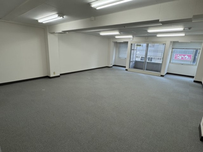 【エントランス】 | 湊川ビル