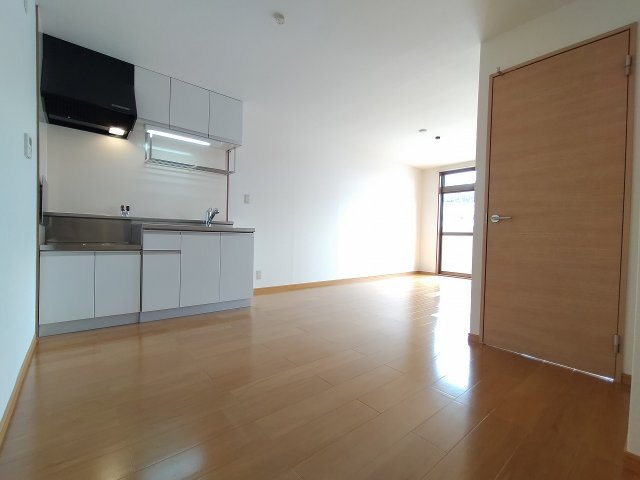 神戸市北区山田町小部字大東のアパート