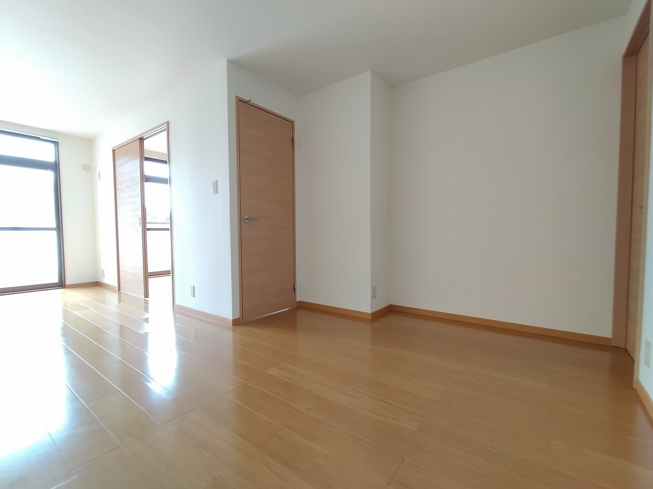 神戸市北区山田町小部字大東のアパート