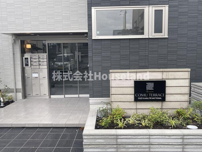 COMU　TERRACEのエントランス