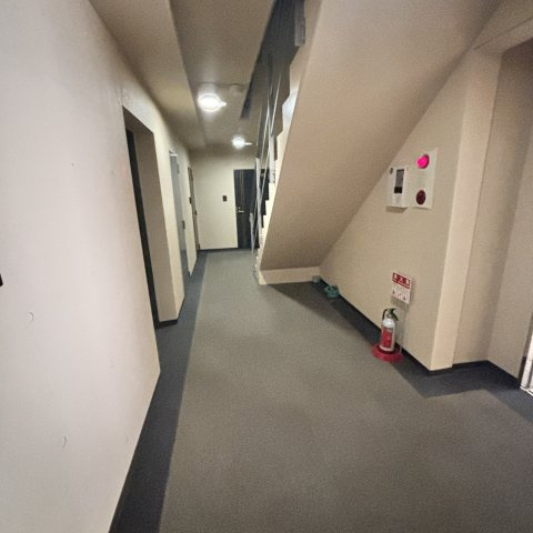 プレジャー室蘭駅前のロビー