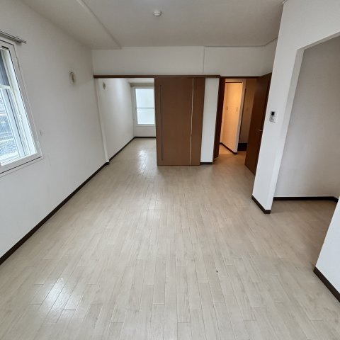 プレジャー室蘭駅前の居間・リビング