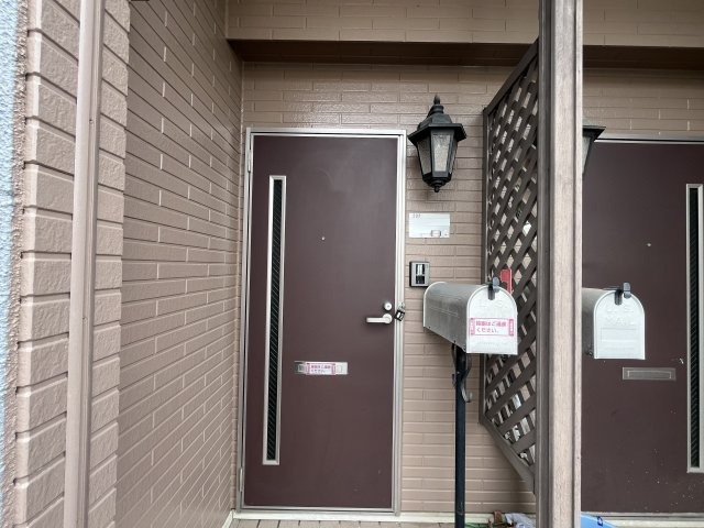 フィオーレ８のエントランス|毎日通るエントランスはこのようになっています