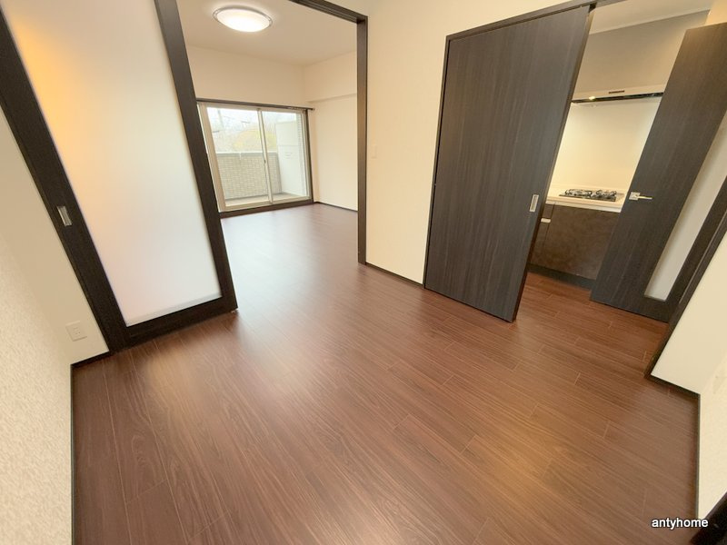 プレジオ三国ASIAN　仲介手数料無料の寝室