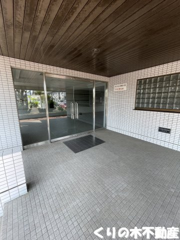 【エントランス】 | センチュリーハイツ | 落ち着いたエントランスです