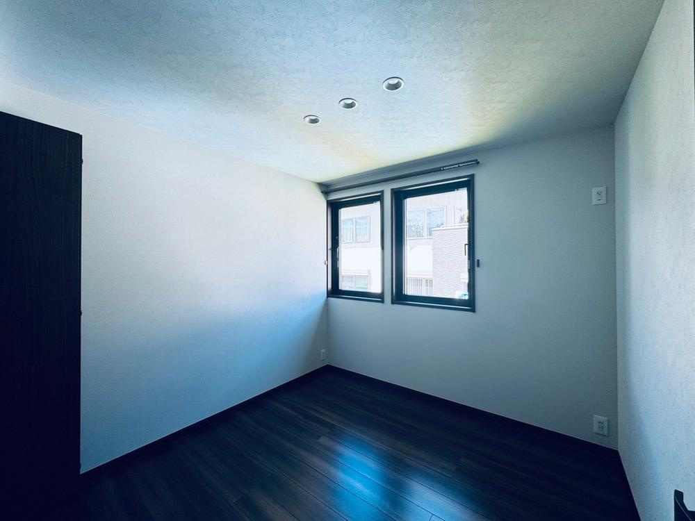 小山市大字神鳥谷　新築戸建34-19号棟の洋室