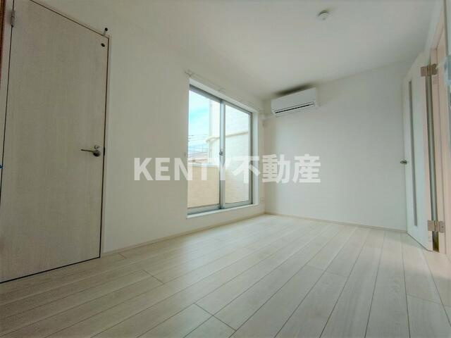 【居間・リビング】 | フォンス大森西 | こちらの居間で趣味の時間をお楽しみください