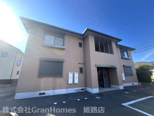 シャーメゾン蒲田Ａ棟の外観