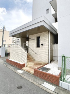 【エントランス】 | 清潔なエントランスです