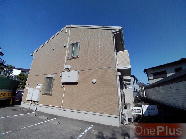 オーパスの外観