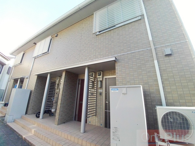 オーパスの外観