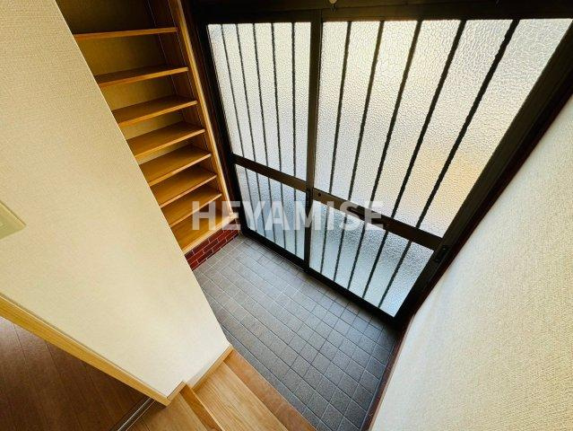 濱田アパートＣの玄関